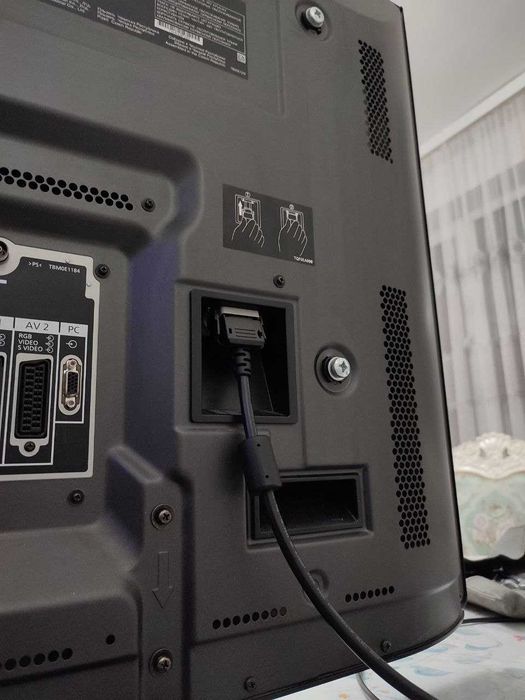 Продам отличный телевизор Panasonic