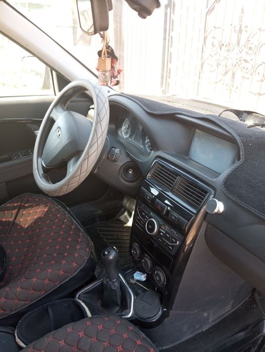 Продам приора 2 люкс 2014 год