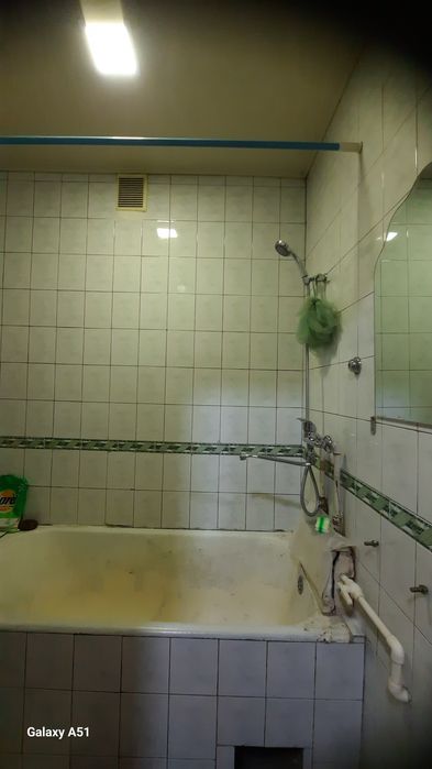 Срочно продаётся на Сагбоне  4/3/3 кирпичный