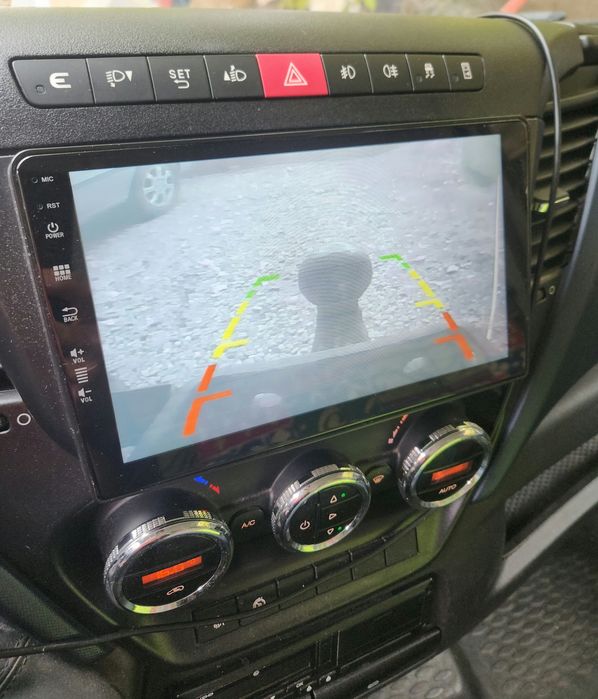 IVECO  2018 — imagine 2
