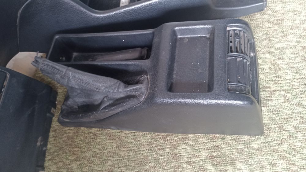 Салон обшивки на БМВ Е34