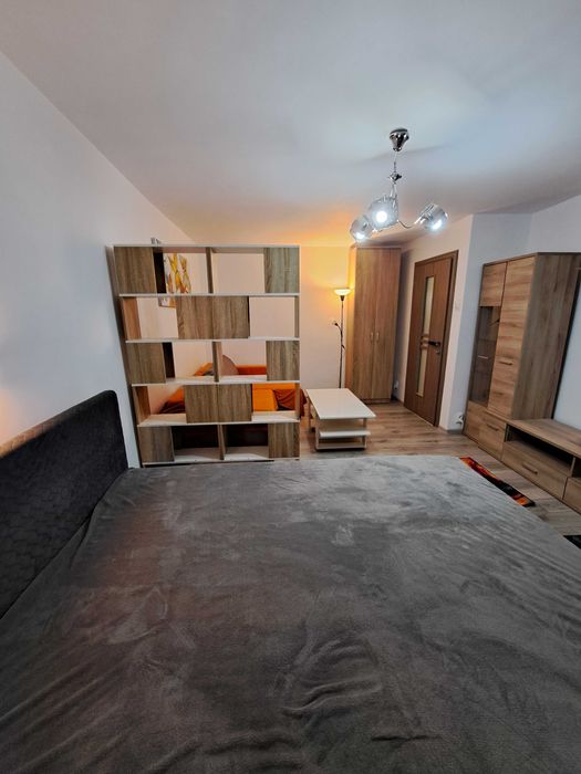 Proprietar, inchiriez garsoniera 42 mp bucuresti, zona 13 Septembrie - Razoare