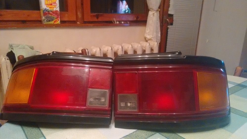 Продавам стопове и фарове