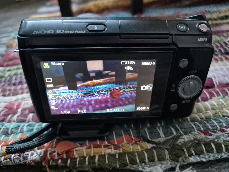 Sony NEX F3 + Sony SEL1855 (3x оптичен zoom)