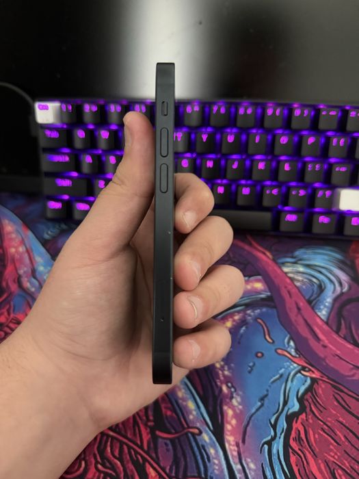 Iphone 13 mini midnight 128GB СУПЕР ЗАПАЗЕН!