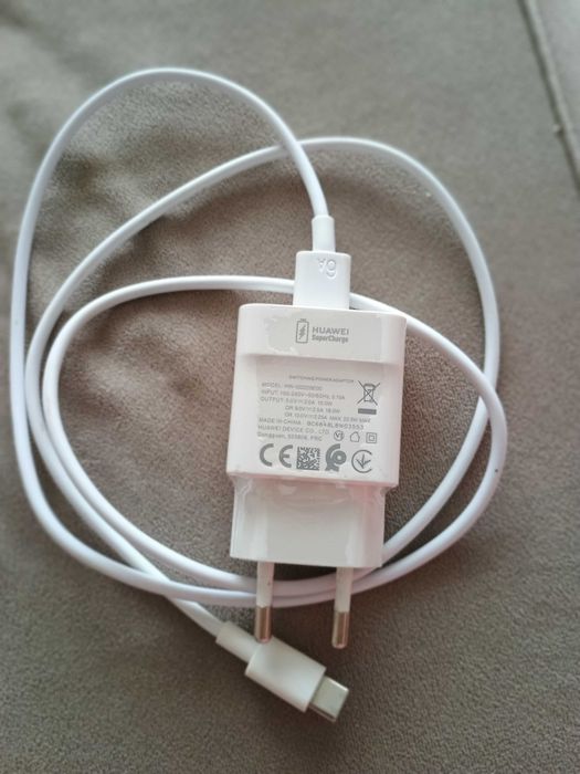 Huawei Nova 10 Se + зарядно