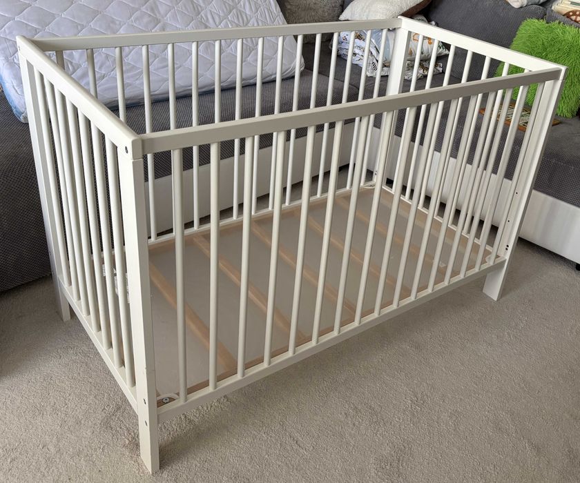 Икеа GULLIVER бебешко креватче, 60x120 см, бяло + матрак + парапет
