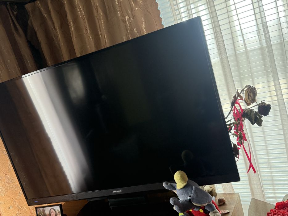 Телевизор  50инча