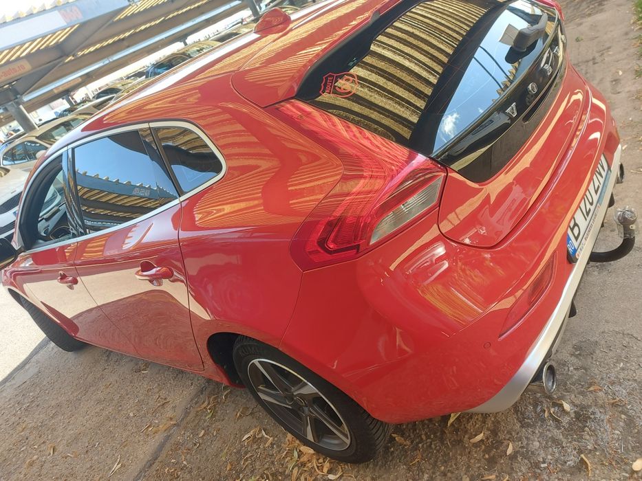 VOLVO V40 2016 — imagine 2