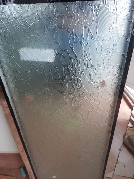 Reglaj ferestre și uși