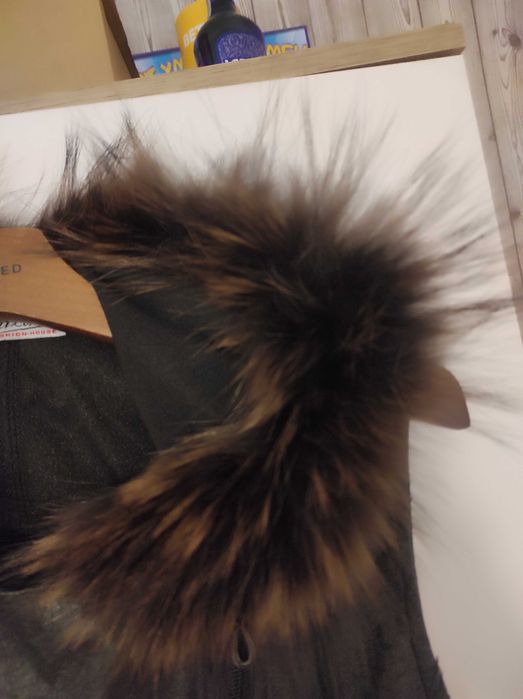 Дамско кожен елек с естествен пух