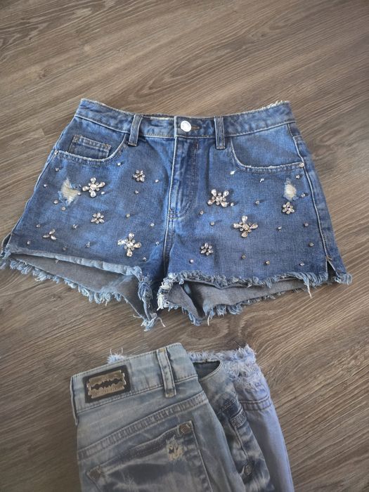 Дънкови къси панталони 15лв.