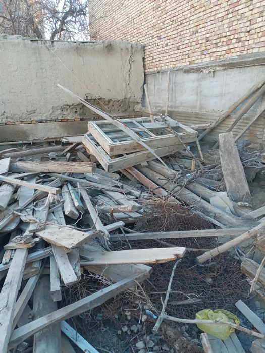 Quruq òtin sotiladi