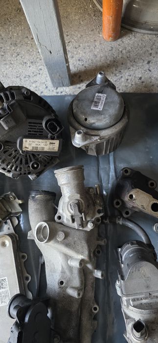 Части за двигател на Мерцедес ОМ 642