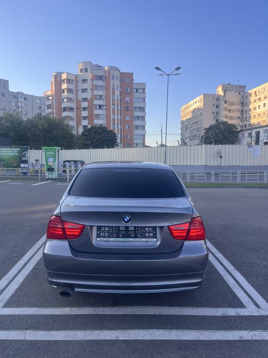 BMW Seria 3 2009 — imagine 2