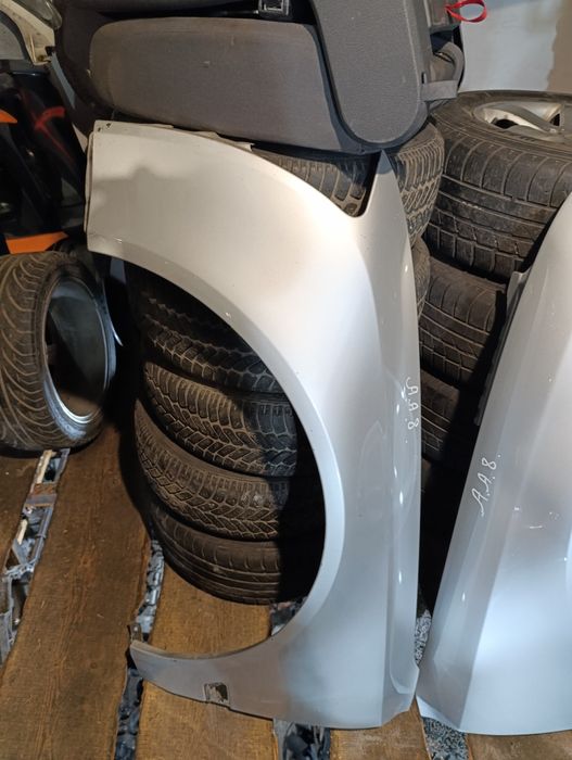 Крылья на Ауди А8D3 из Германии