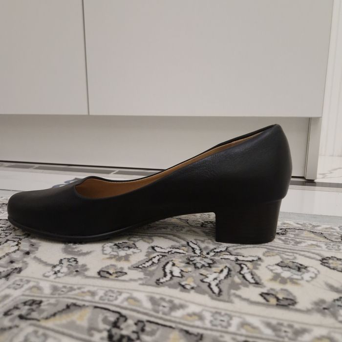 Продам туфли новые