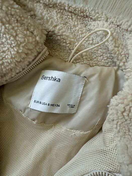 Bershka анорак перфектен за зимата