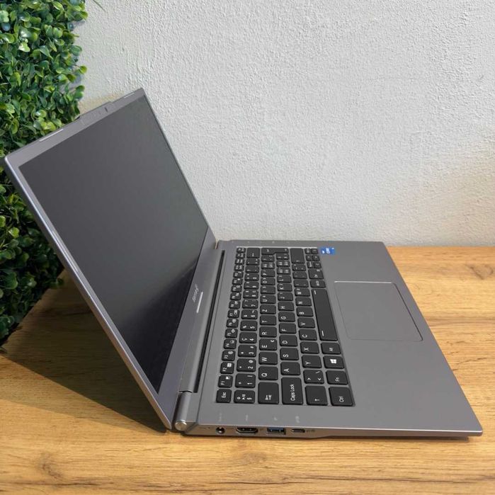 Laptop Terra 14 Intel Core i5-1135G7 SSD 512GB RAM 16GB Gray - GARANTIE 12 LUNI | TrueGSM