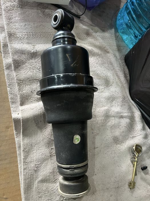 Даф105 амортизатор кабины зад