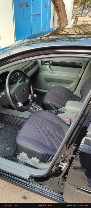 Gentra сотилади. 2023 йил ишлаб чиқилган. Автомат. Қора ранг.