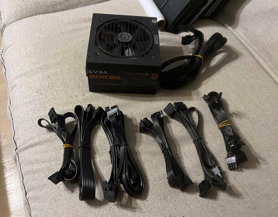 Sursa PC EVGA 500BQ 500W 80 Plus Bronze semi modulara completa