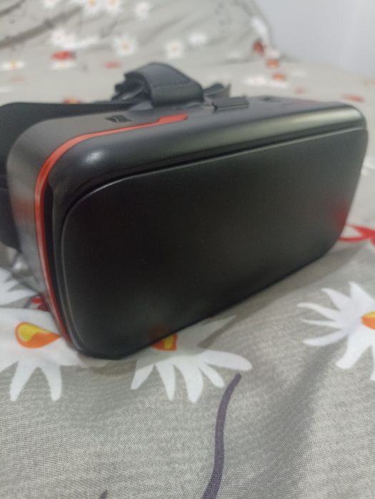 2 perechi ochelari VR