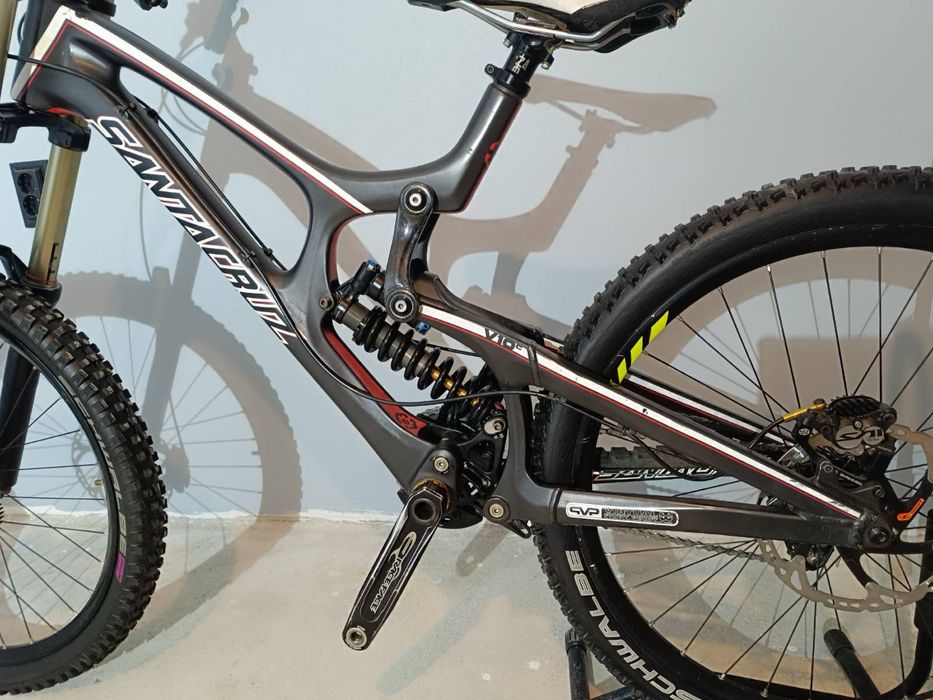 Santa Cruz V10 – RockShox BoXXer