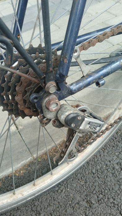 Vând sau dezmebrez biciclete