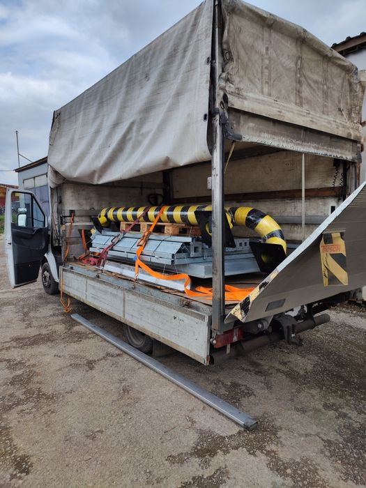 Превоз на тежки товари с камион с падащ борд – Без усилия!