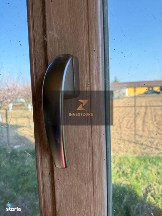 Casă spațioasă cu teren 806 mp