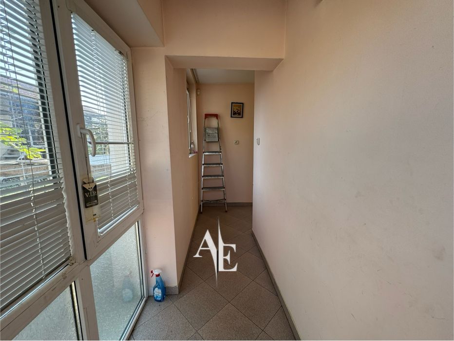 Продава се Къща в Угърчин - 269 кв.м за 181 €/кв.м - Снимка #16