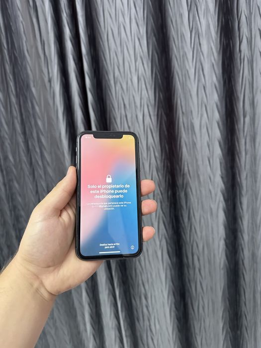 Vand iphone 11 pentru piese/recarosare