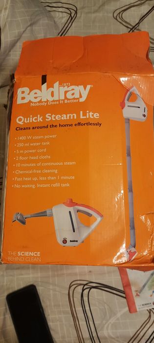 Vand -curățitor multifuncțional cu abur.