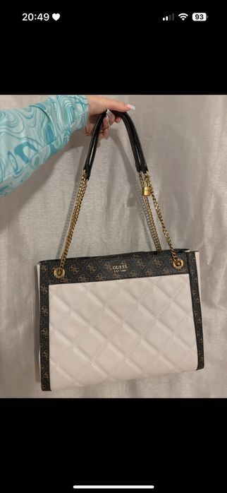 geanta de umar guess