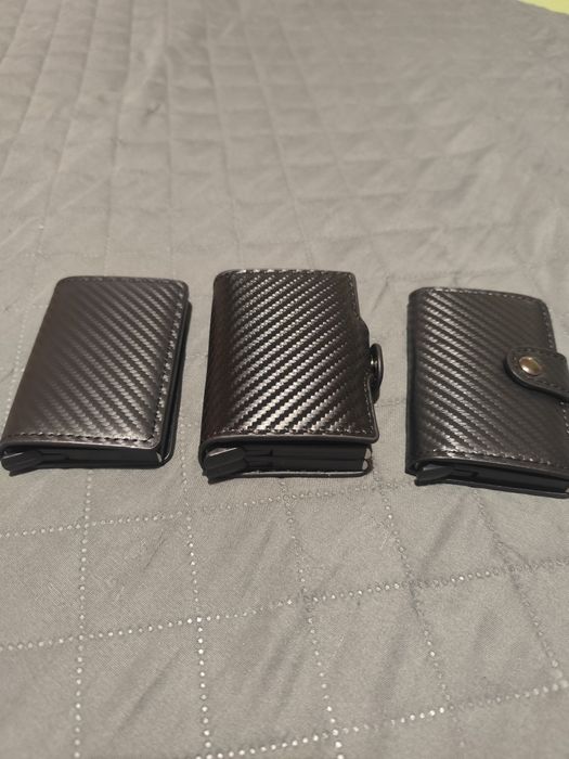 Кожен портфеил +държач за карти с RFID защита