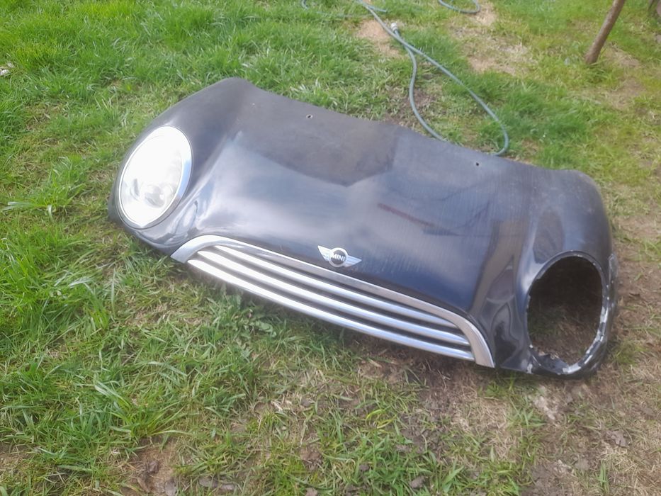 Vand capota fata avariata se poate repara se vede in poza