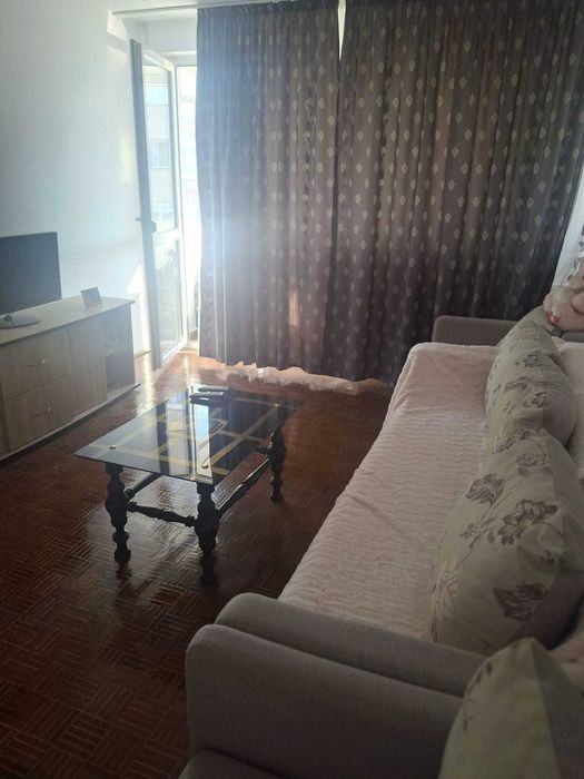 vand apartament 2 camere,direct propietar