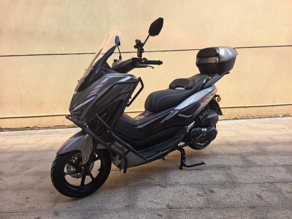 мопед , скутер Nmax Tank Maxi