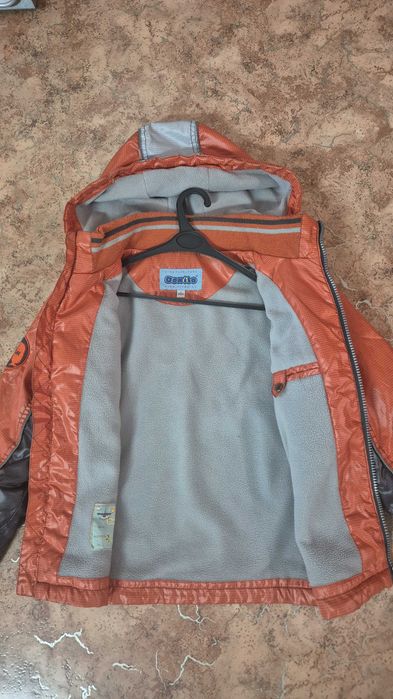 Куртки на мальчика  7-8 лет