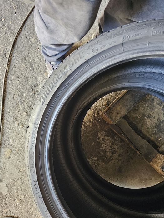 2 anvelope vara 225 40 19 Bridgestone Runflat 2023