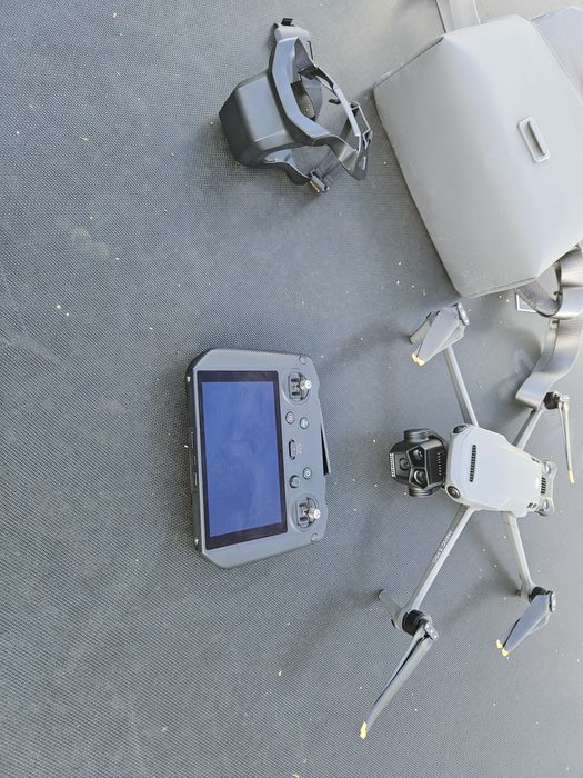 Drona dji mavic 3 pro plus maneta rc pro