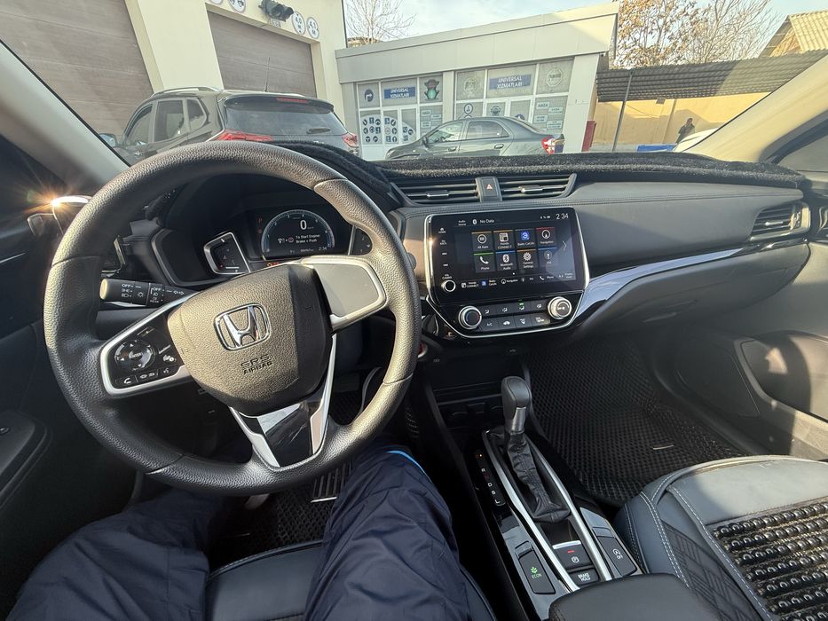 Honda crider / (2025) / 1 turbo /