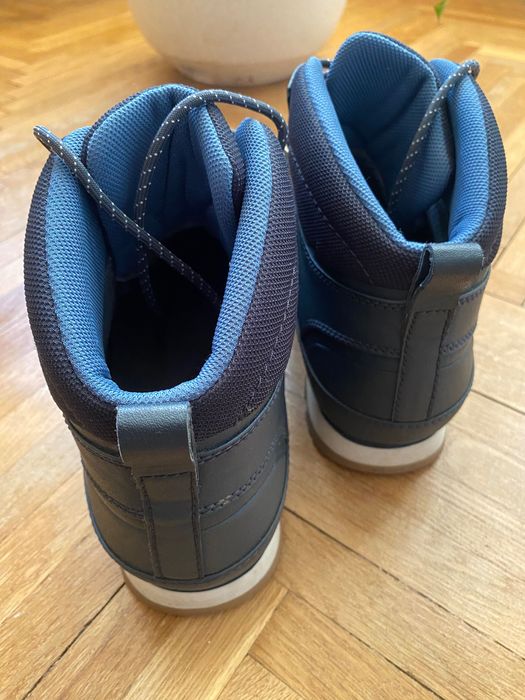 Helly Hansen Forester  44