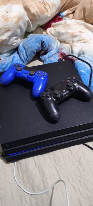 Пс 4pro 1tr сатылады