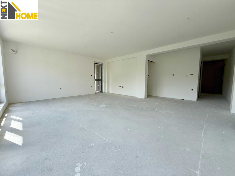 Продава се Тристаен апартамент в Асеновград - 156 кв.м за 1707 €/кв.м - Снимка #4