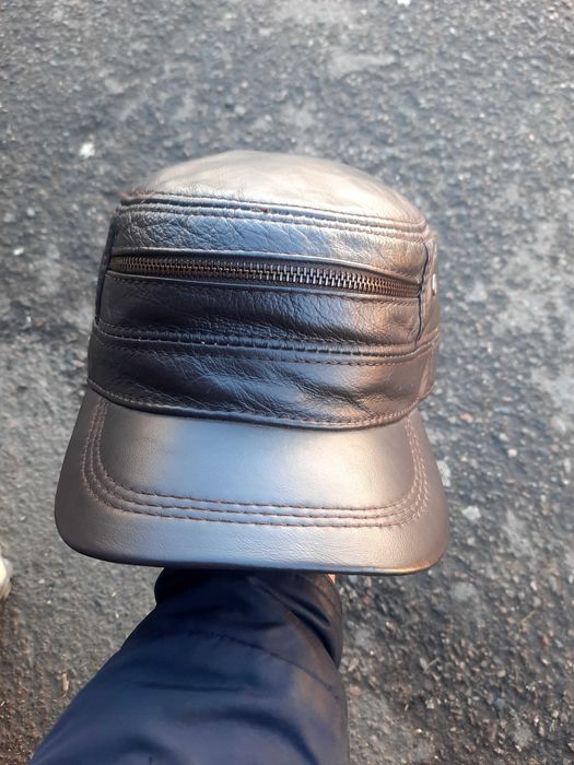 Кожаная кепка 1 шт