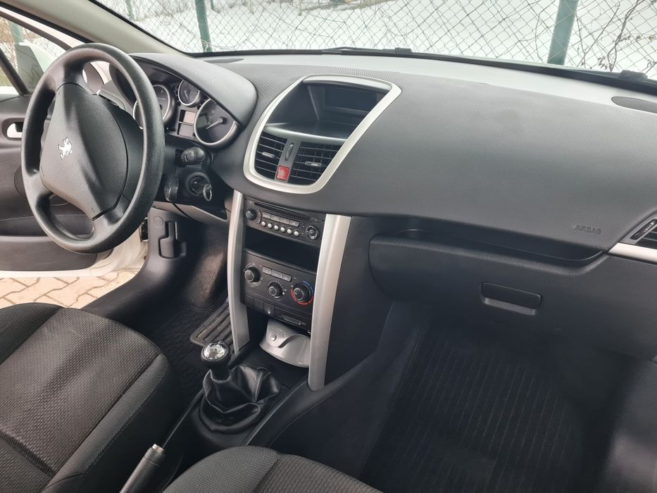 Peugeot 207, an 2011