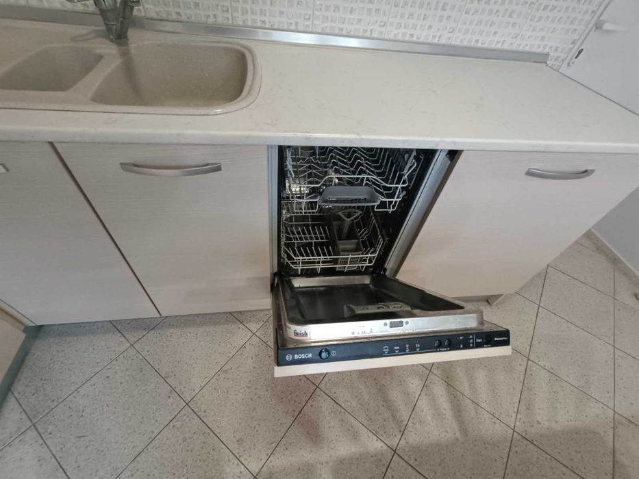 Продава се Двустаен апартамент в Варна, Център - 61 кв.м за 1421 €/кв.м - Снимка #6