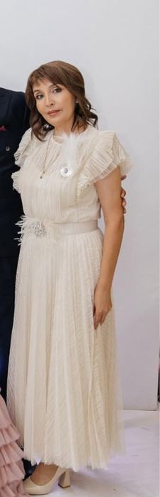 Вечерние платья